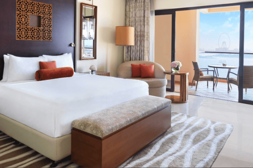 Web Re Sizing Pics 06.png