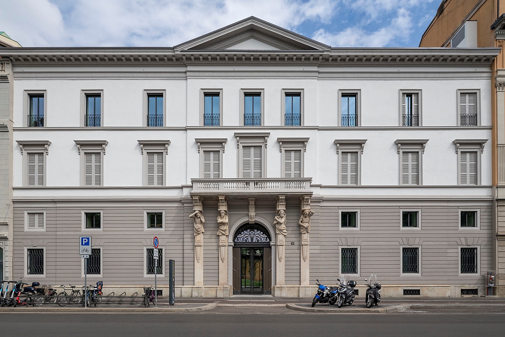 Facciata Esterna Palazzo_©Giovanni De Sandre per Fondazione Luigi Rovati.jpg