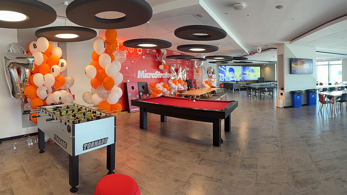 Strategy Hub - Lounge games